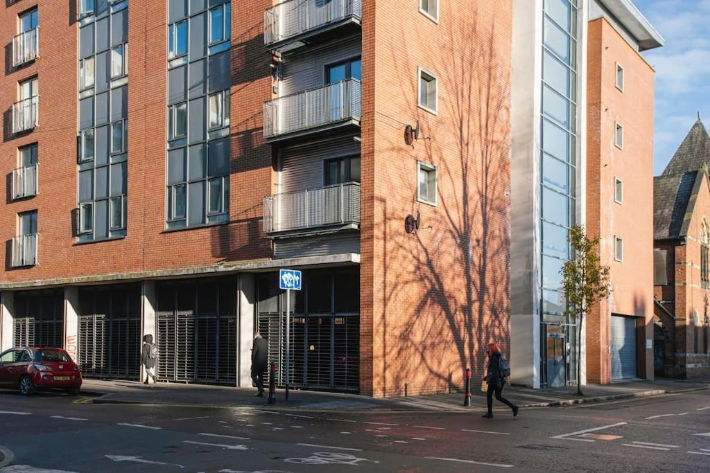Luxury, Sleeps 6, City Centre Belfast Buitenkant foto